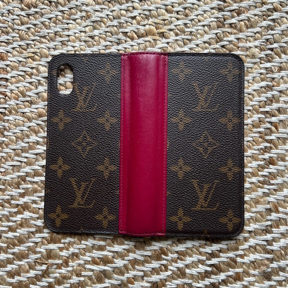 AUTHENTIC Louis Vuitton iPhone X&XS Case - Picture 6 of 9